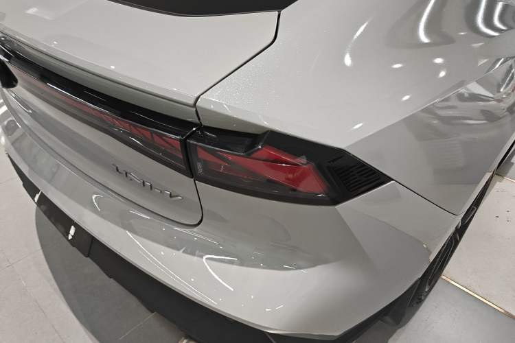 Used CHANGAN UNI-V 2022 1.5T Prestige Version Right Rear Taillight
