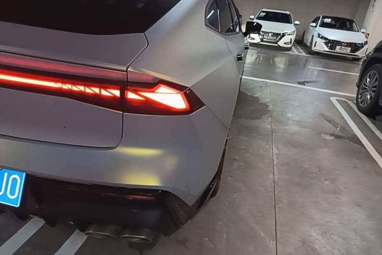 Used CHANGAN UNI-V 2022 2.0T Sporty Version Right Rear Taillight
