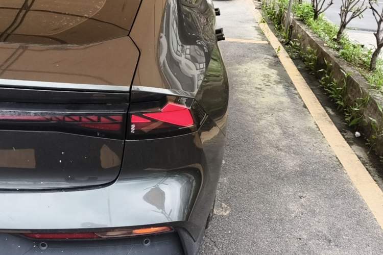 Used CHANGAN UNI-V 2022 1.5T Prestige Version Right Rear Taillight