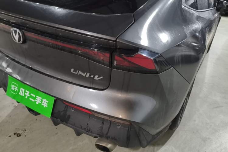 Used CHANGAN UNI-V 2022 1.5T Smart Navigation Version Right Rear Taillight