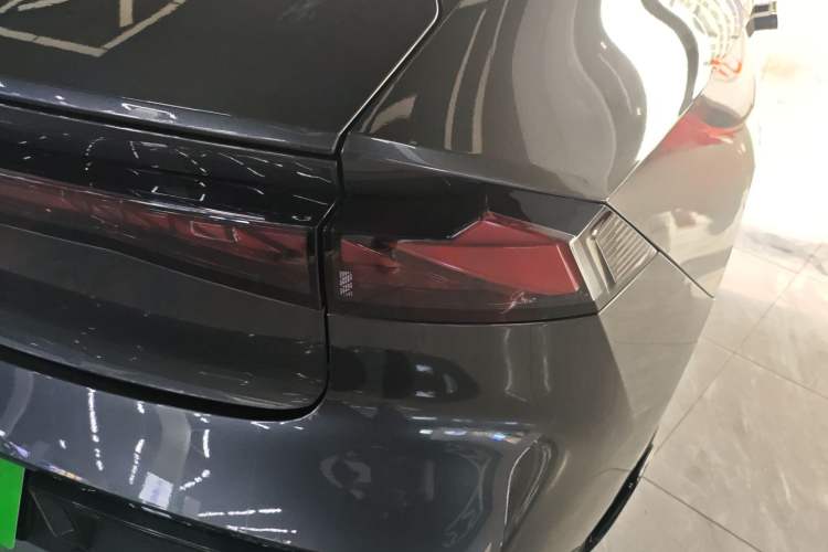 Used CHANGAN UNI-V 2022 1.5T Prestige Version Right Rear Taillight
