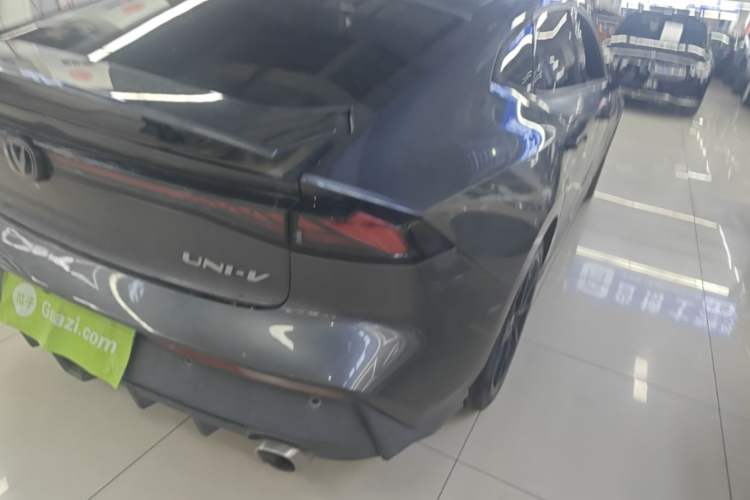 Used CHANGAN UNI-V 2022 1.5T Prestige Version Right Rear Taillight