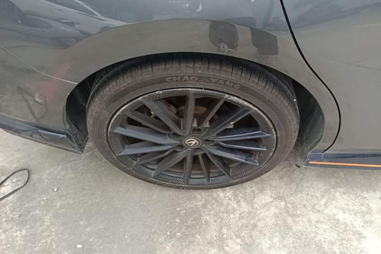 Used CHANGAN UNI-V 2022 1.5T Sport Edition Right Rear Wheel Hub