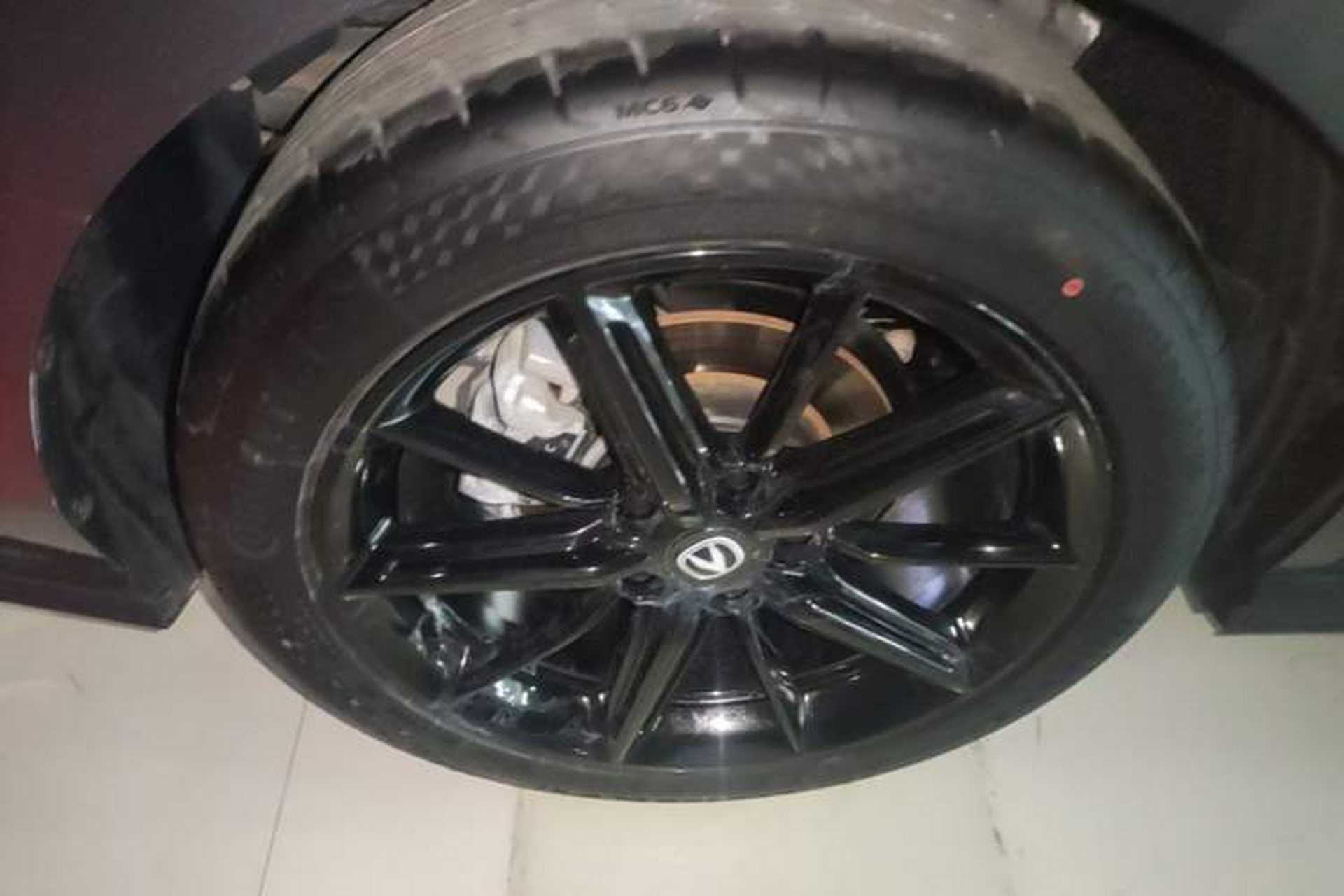 Used CHANGAN UNI-V 2022 1.5T Prestige Version Right Rear Wheel Hub
