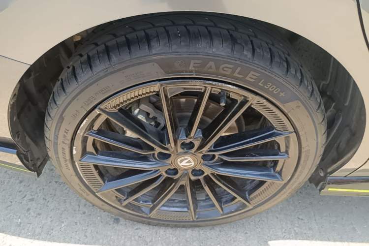 Used CHANGAN UNI-V 2022 1.5T Sport Edition Right Rear Wheel Hub