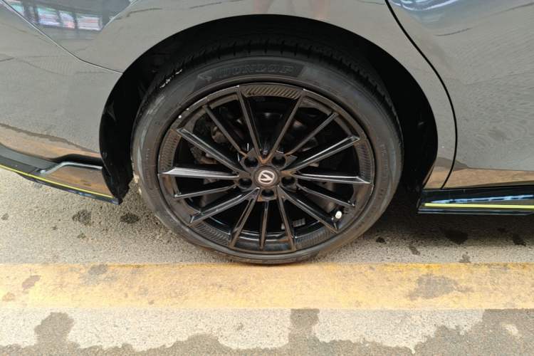 Used CHANGAN UNI-V 2022 1.5T Sport Edition Right Rear Wheel Hub