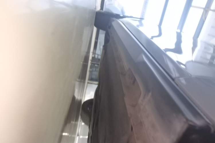 Used CHANGAN UNI-V 2022 1.5T Smart Navigation Version Right Side Sill