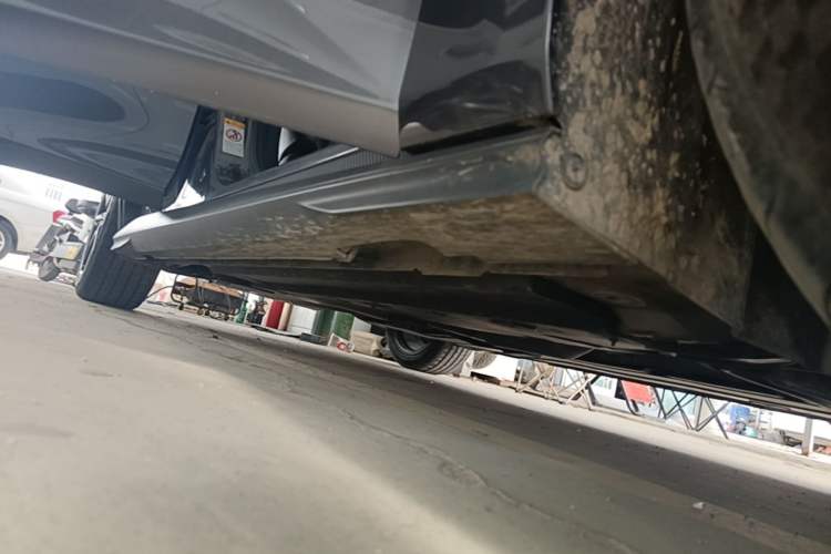 Used CHANGAN UNI-V 2022 1.5T Prestige Version Right Side Sill
