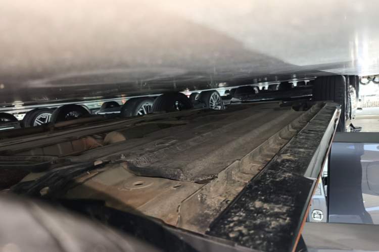 Used CHANGAN UNI-V 2022 1.5T Sport Edition Right Side Sill