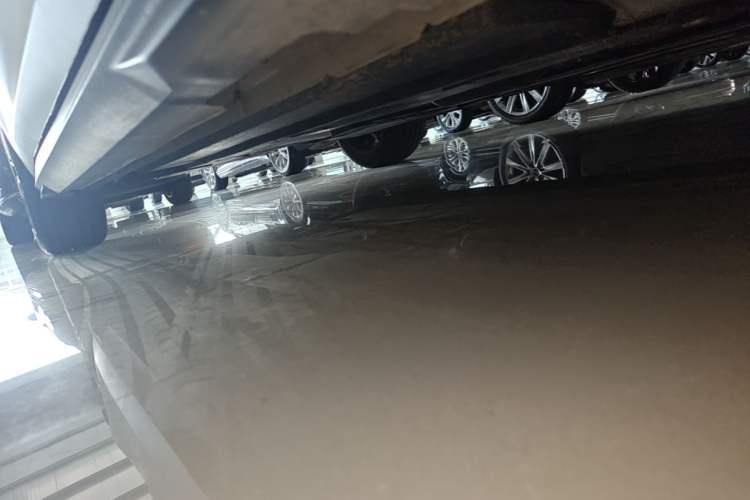 Used CHANGAN UNI-V 2022 1.5T Prestige Version Right Side Sill
