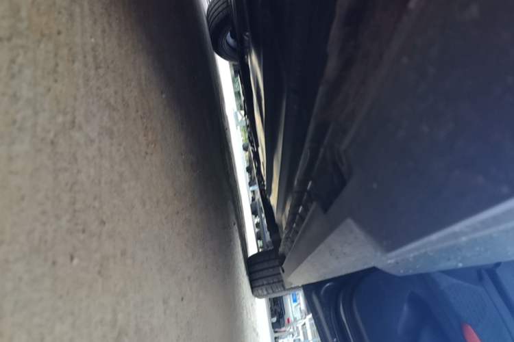 Used CHANGAN UNI-V 2022 1.5T Prestige Version Right Side Sill
