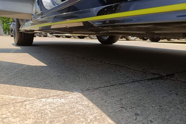 Used CHANGAN UNI-V 2022 1.5T Sport Edition Right Side Sill