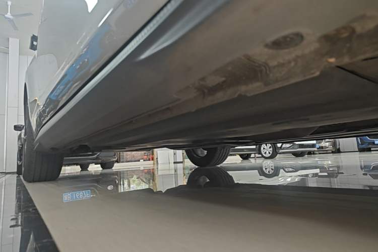 Used CHANGAN UNI-V 2022 1.5T Prestige Version Right Side Sill