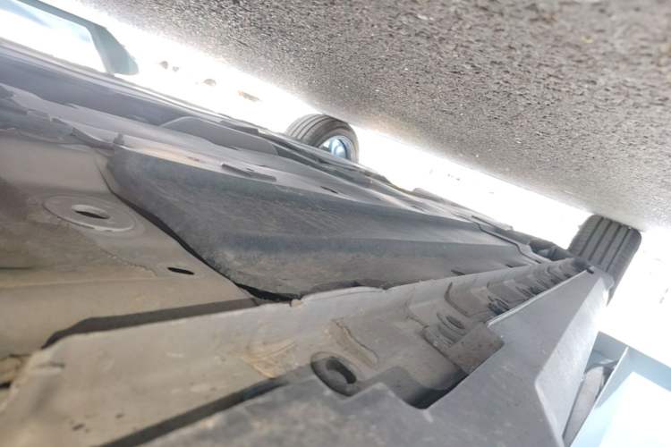 Used CHANGAN UNI-V 2022 1.5T Prestige Version Right Side Sill