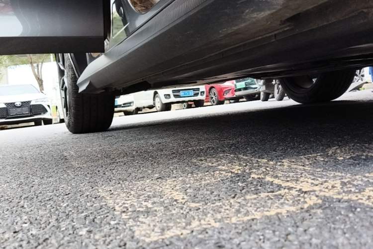 Used CHANGAN UNI-V 2022 1.5T Prestige Version Right Side Sill