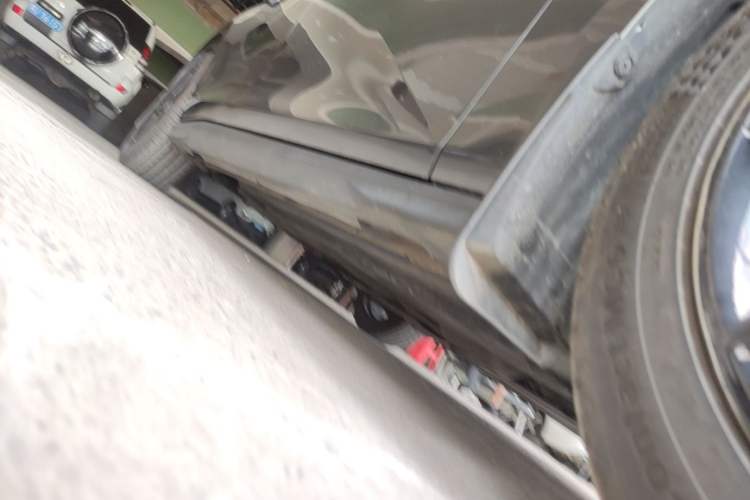 Used CHANGAN UNI-V 2022 1.5T Prestige Version Right Side Sill