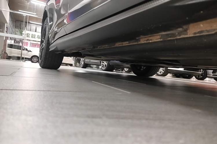 Used CHANGAN UNI-V 2022 1.5T Prestige Version Right Side Sill