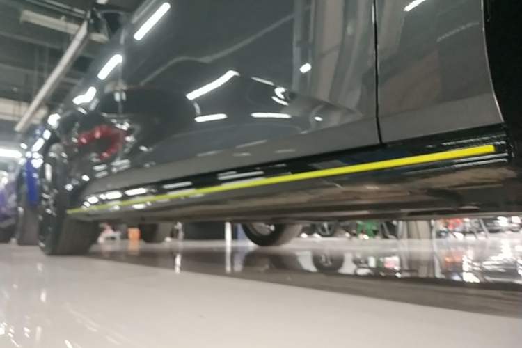 Used CHANGAN UNI-V 2022 1.5T Sport Edition Right Side Sill