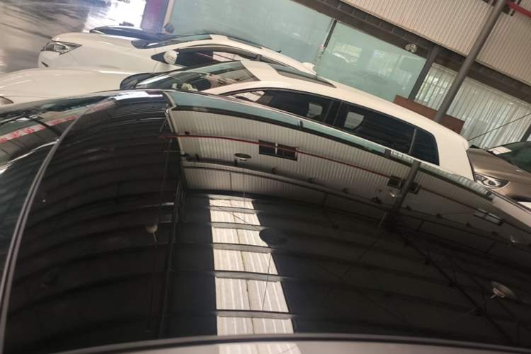 Used CHANGAN UNI-V 2022 1.5T Prestige Version Roof