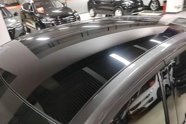 Used CHANGAN UNI-V 2022 1.5T Prestige Version Roof