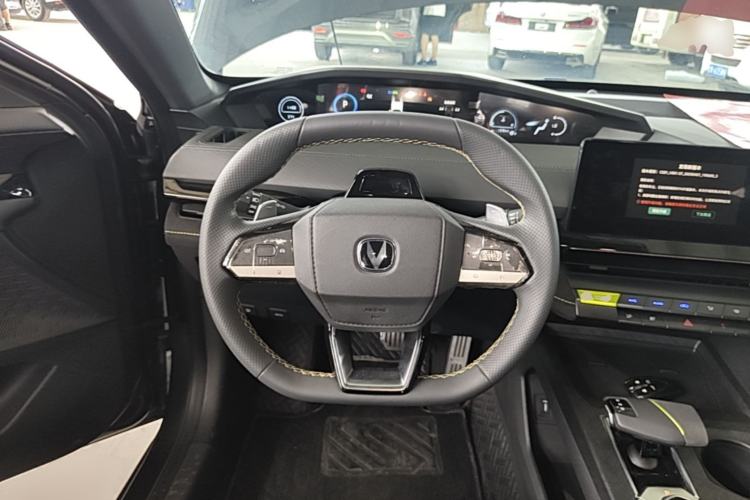Used CHANGAN UNI-V 2022 1.5T Sport Edition Steering Wheel