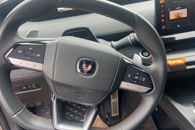 Used CHANGAN UNI-V 2022 1.5T Sport Edition Steering Wheel
