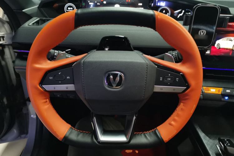 Used CHANGAN UNI-V 2022 1.5T Prestige Version Steering Wheel