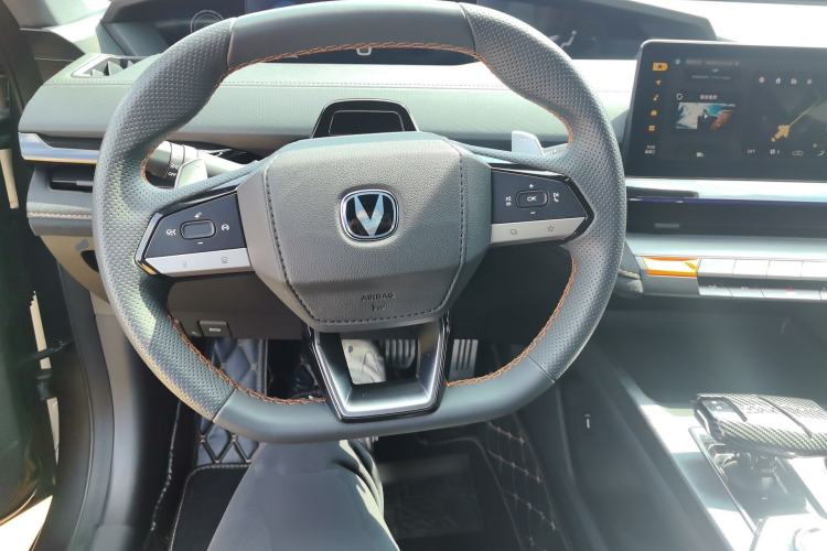 Used CHANGAN UNI-V 2022 1.5T Sport Edition Steering Wheel