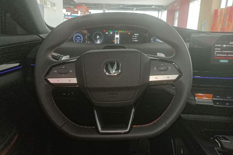 Used CHANGAN UNI-V 2022 1.5T Prestige Version Steering Wheel