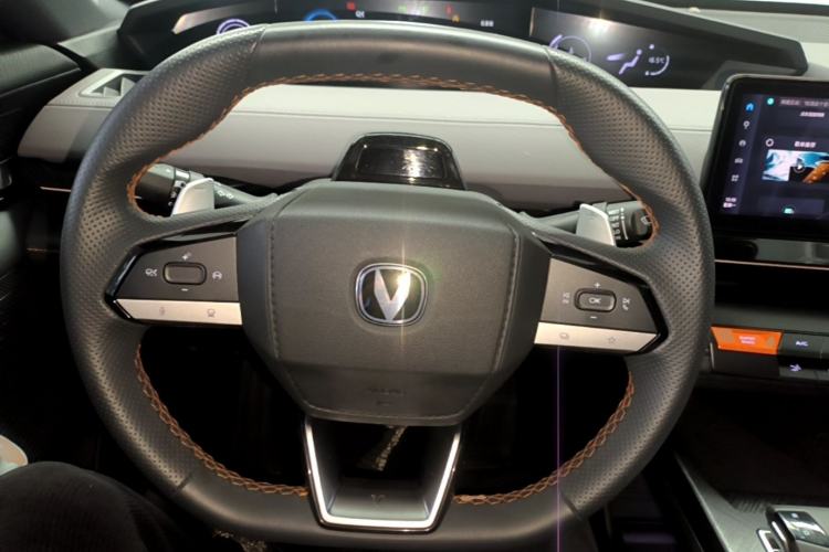 Used CHANGAN UNI-V 2022 1.5T Prestige Version Steering Wheel