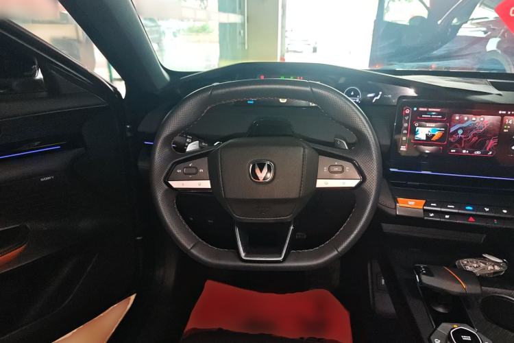 Used CHANGAN UNI-V 2022 1.5T Prestige Version Steering Wheel