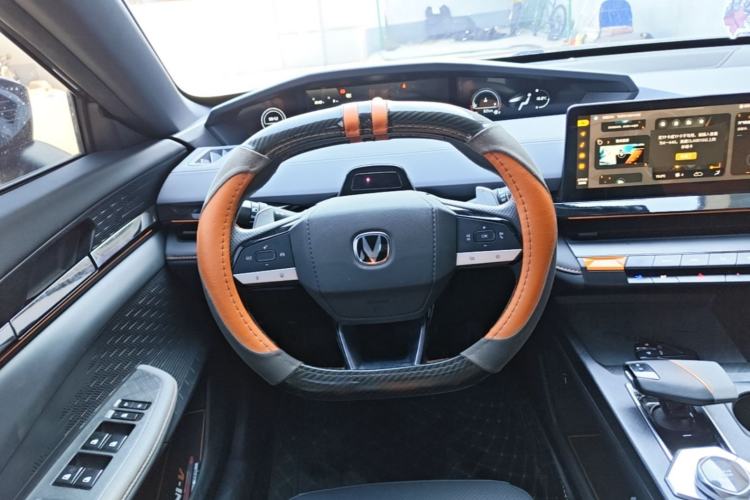 Used CHANGAN UNI-V 2022 1.5T Prestige Version Steering Wheel