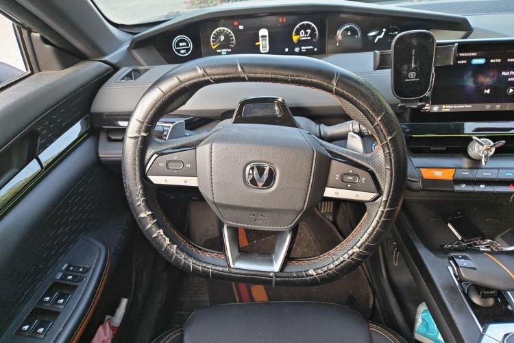 Used CHANGAN UNI-V 2022 1.5T Prestige Version Steering Wheel