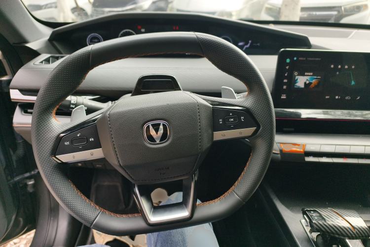 Used CHANGAN UNI-V 2022 1.5T Prestige Version Steering Wheel