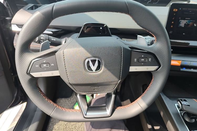Used CHANGAN UNI-V 2022 2.0T Leading-Speed Edition Steering Wheel