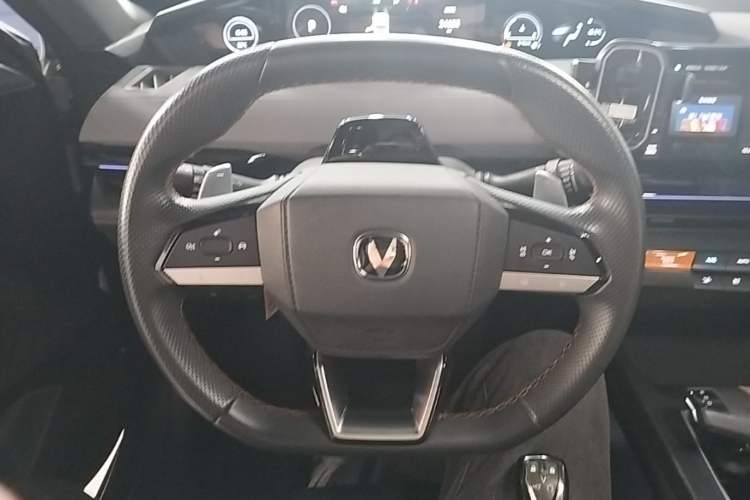 Used CHANGAN UNI-V 2022 1.5T Prestige Version Steering Wheel