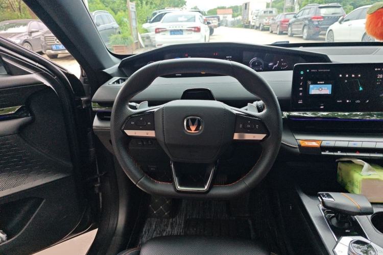 Used CHANGAN UNI-V 2022 1.5T Prestige Version Steering Wheel