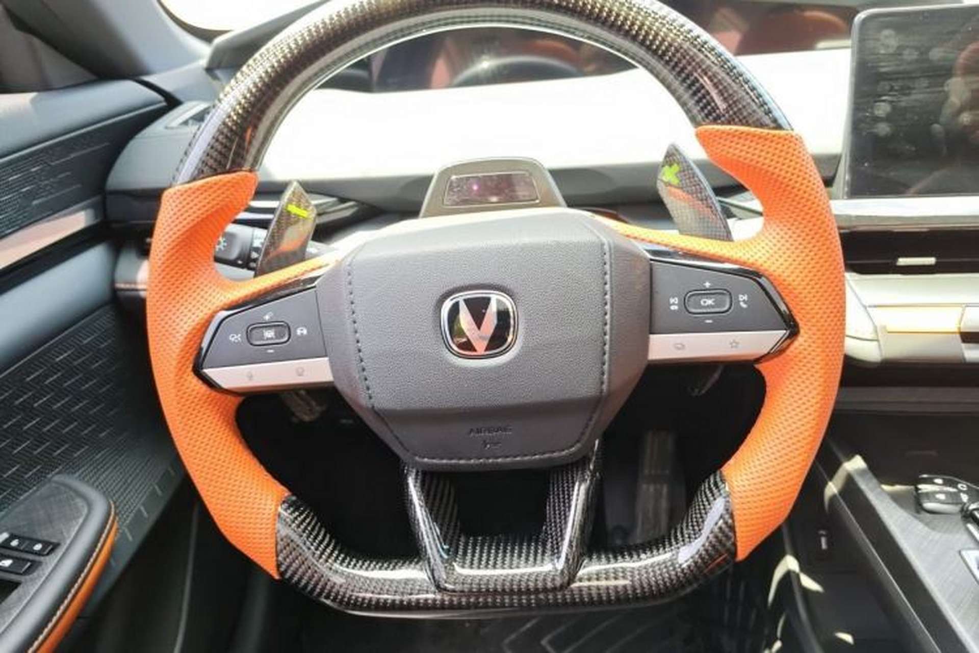 Used CHANGAN UNI-V 2022 1.5T Prestige Version Steering Wheel