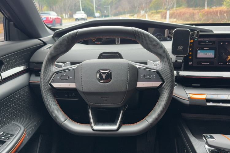 Used CHANGAN UNI-V 2022 1.5T Prestige Version Steering Wheel