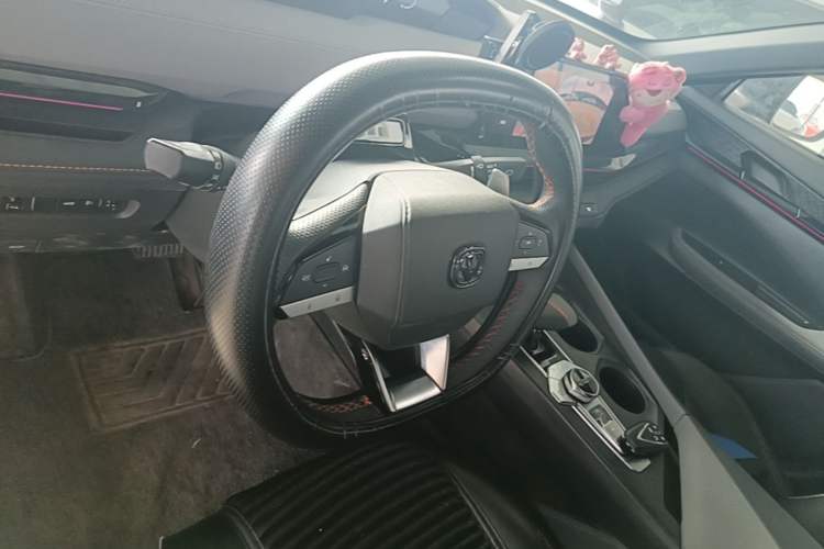 Used CHANGAN UNI-V 2022 1.5T Prestige Version Steering Wheel
