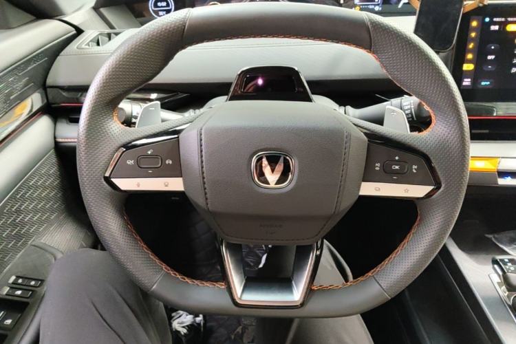 Used CHANGAN UNI-V 2022 1.5T Prestige Version Steering Wheel