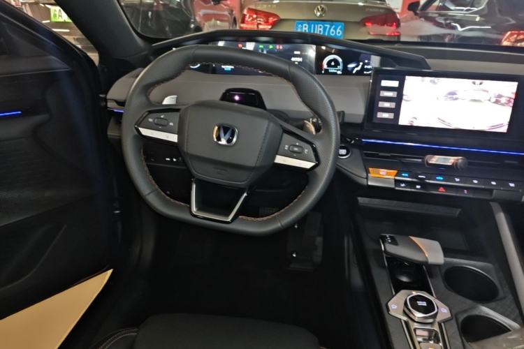 Used CHANGAN UNI-V 2022 1.5T Prestige Version Steering Wheel
