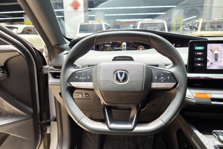 Used CHANGAN UNI-V 2022 1.5T Prestige Version Steering Wheel