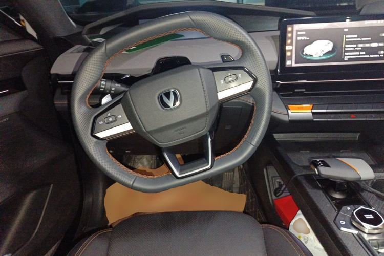 Used CHANGAN UNI-V 2022 1.5T Smart Navigation Version Steering Wheel