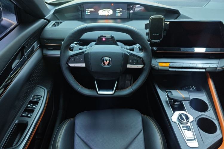 Used CHANGAN UNI-V 2022 1.5T Prestige Version Steering Wheel