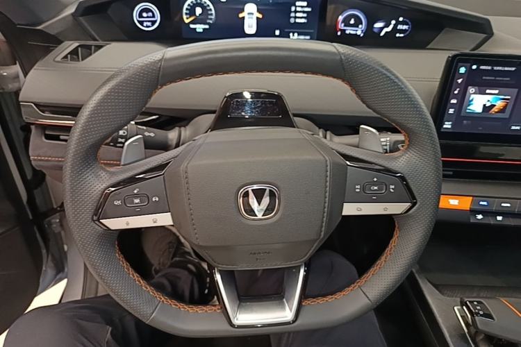 Used CHANGAN UNI-V 2022 2.0T Leading-Speed Edition Steering Wheel