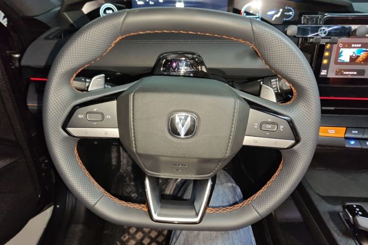 Used CHANGAN UNI-V 2022 1.5T Prestige Version Steering Wheel