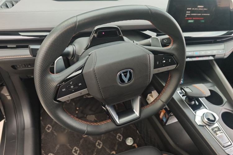 Used CHANGAN UNI-V 2022 1.5T Smart Navigation Version Steering Wheel