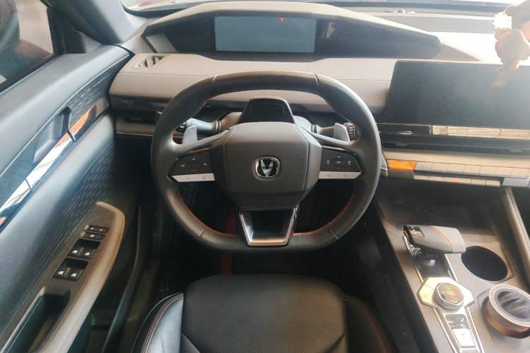 Used CHANGAN UNI-V 2022 1.5T Prestige Version Steering Wheel