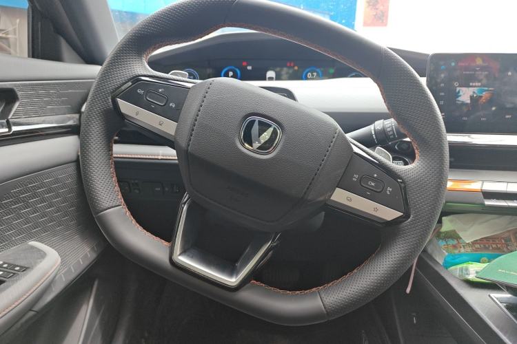 Used CHANGAN UNI-V 2022 1.5T Prestige Version Steering Wheel
